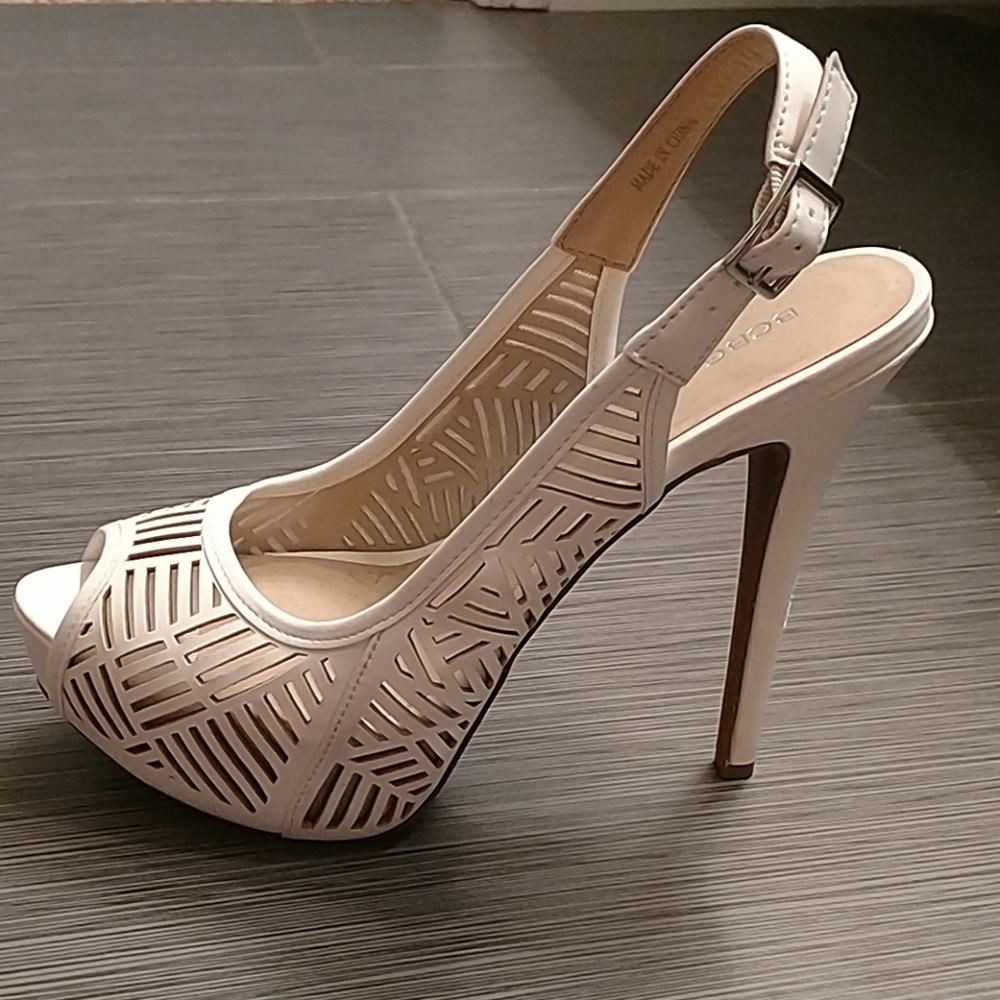BCBGeneration peep toe slingbacks